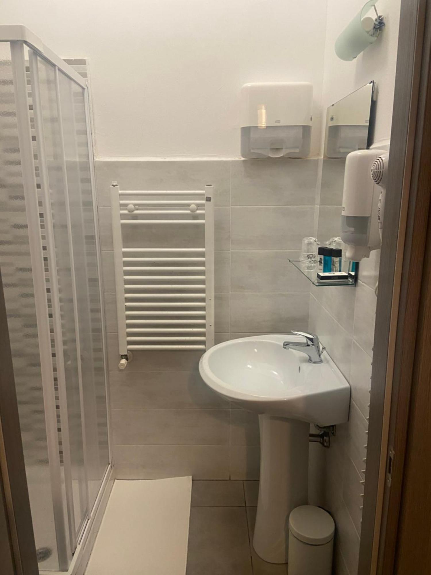 Paradise Inn Livorno Zewnętrze zdjęcie