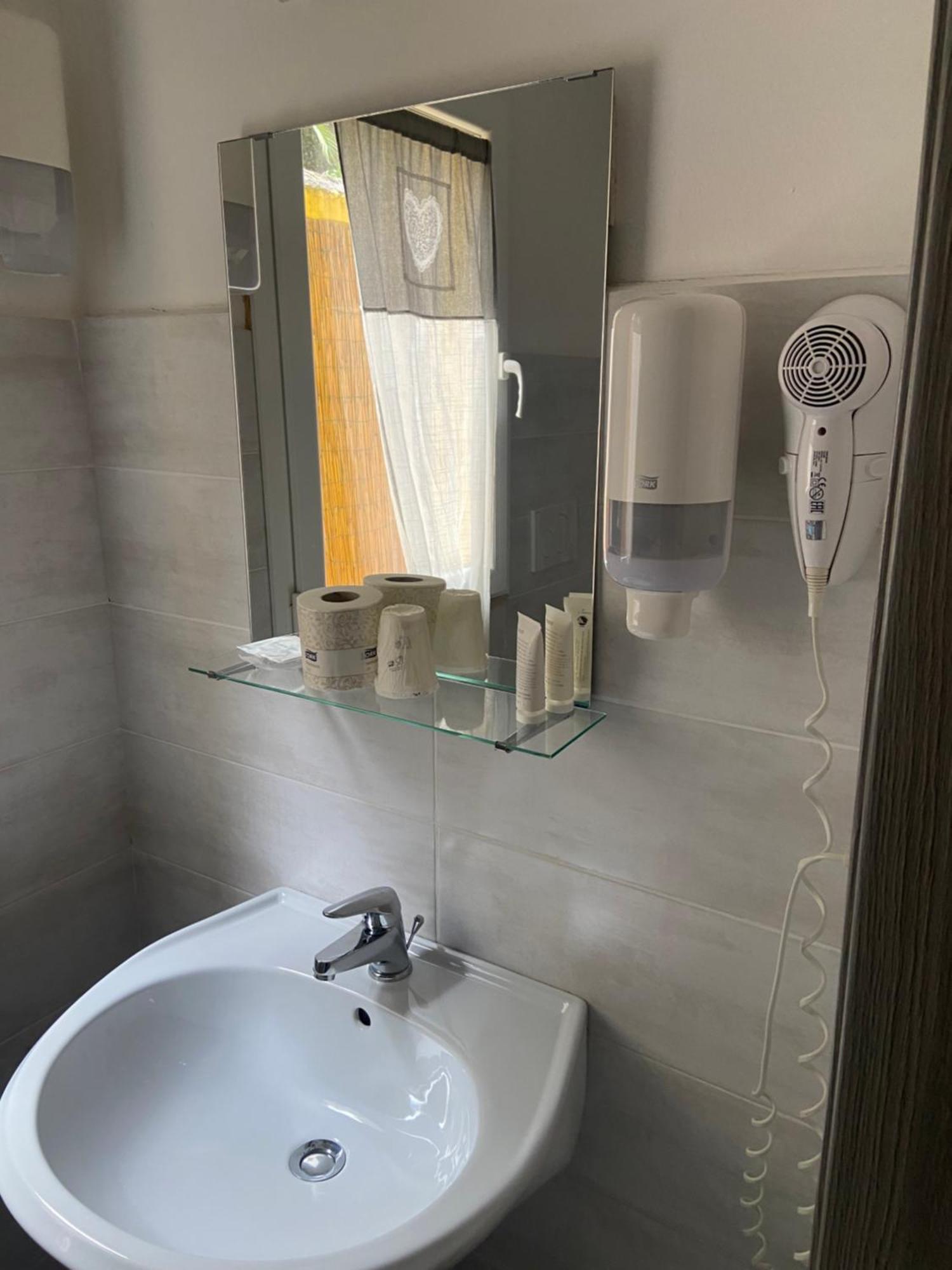 Paradise Inn Livorno Zewnętrze zdjęcie